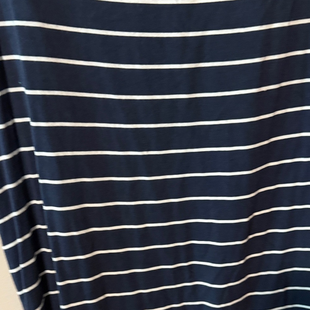 Maddy M Navy Striped V-Neck Tie-Front Top Size S - Picture 5 of 5